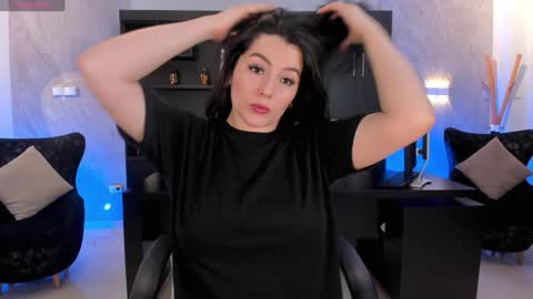 Jenna Olson  online show from January 2025 06:40:01 PM