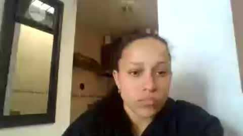 Jenncossio online show from June 2026 07:07:01 PM