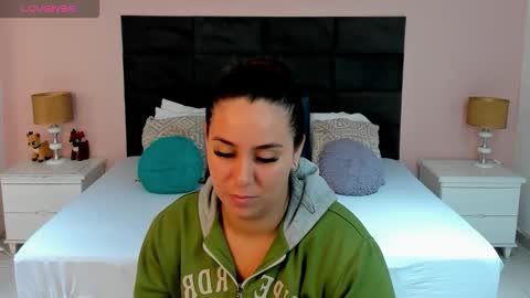 jenner_madison online show from December 2025 12:14:02 PM