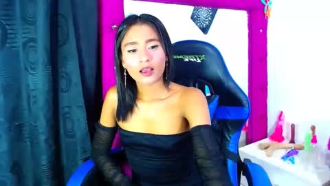 Snapshot of jenng18 chatting on February 2026 08:55:02 AM jenn online show from February 2026 08:55:02 AM