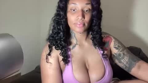 Snapshot of jenni_cash chatting on June 2026 06:42:02 AM Mistress Jenni online show from June 2026 06:42:02 AM