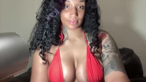 Snapshot of jenni_cash chatting on June 2026 07:07:01 AM Mistress Jenni online show from June 2026 07:07:01 AM