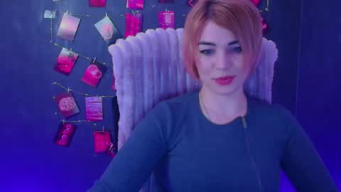 Snapshot of jennifer_cuttie chatting on April 2026 11:53:02 AM Jennifer online show from April 2026 11:53:02 AM