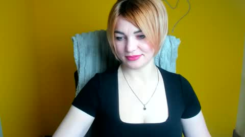 Snapshot of jennifer_cuttie chatting on April 2026 06:03:01 AM Jennifer online show from April 2026 06:03:01 AM