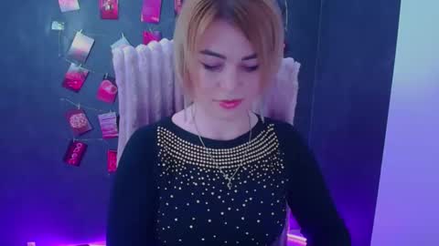 Snapshot of jennifer_cuttie chatting on May 2026 11:37:01 AM Jennifer online show from May 2026 11:37:01 AM