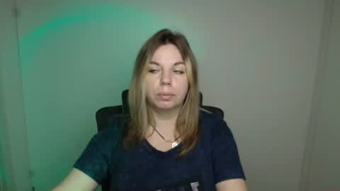 Snapshot of jennifer_moree chatting on September 2025 05:32:01 AM Jennifer online show from September 2025 05:32:01 AM