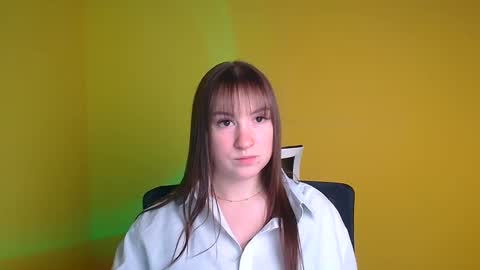 Jennifer online show from February 2025 10:00:01 AM