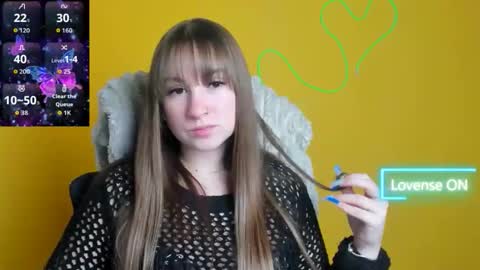 Jennifer online show from November 2025 06:49:01 AM