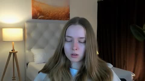 Jennifer online show from September 2025 09:09:01 PM