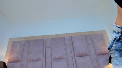 U can call me Angel online show from September 2025 01:55:02 AM