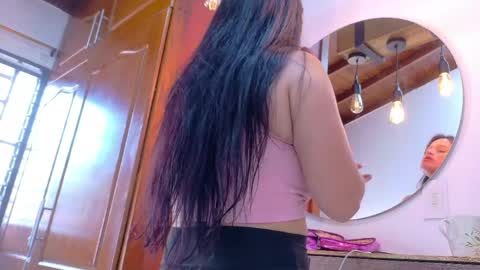 Jennifer vega  online show from April 2026 08:53:01 PM