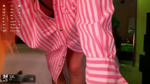 Snapshot of jenniferwhoreance chatting on June 2026 02:34:02 AM Jenn Hunt FYI spit on tits price change not denoted in menu images see tipmenu online show from June 2026 02:34:02 AM