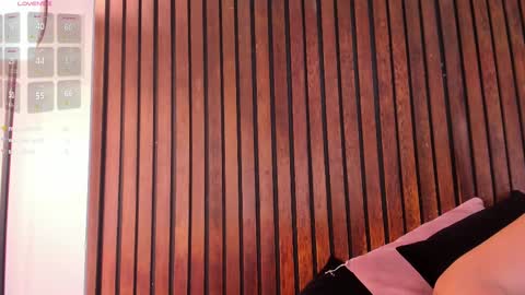     online show from February 2025 06:16:01 PM