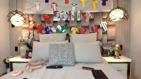 Snapshot of jennsexy_ chatting on July 2026 07:17:01 PM Jennsexy online show from July 2026 07:17:01 PM