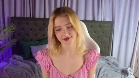 jenny_bunny_ online show from February 2025 04:31:01 AM