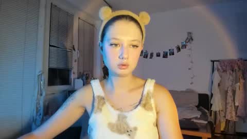 Jennifer Jenny Darling   online show from November 2025 07:27:02 PM