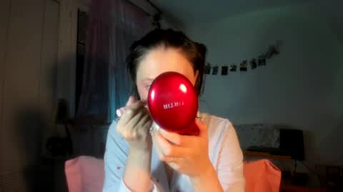 Jennifer Jenny Darling   online show from April 2026 06:20:01 PM