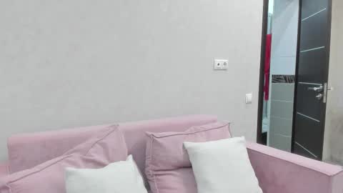 Jenny online show from November 2025 09:15:01 PM