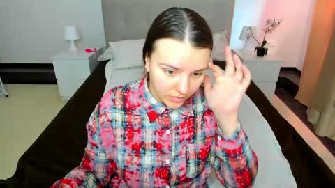 Jenny online show from April 2026 09:25:01 AM