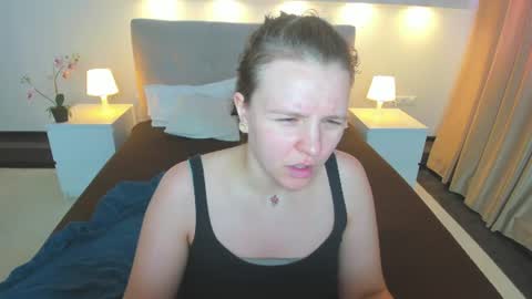 Snapshot of jenny_jimmy chatting on July 2026 09:22:01 AM Jenny online show from July 2026 09:22:01 AM