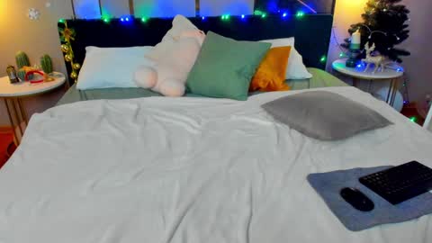 Jennt online show from January 2025 07:03:01 AM