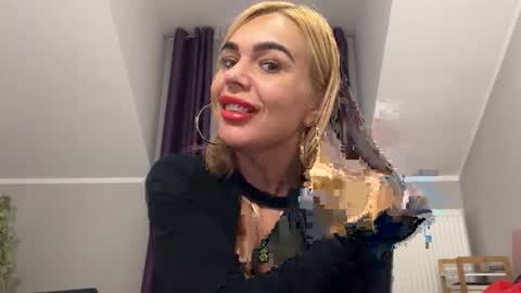 Jenny online show from December 2024 09:11:01 AM