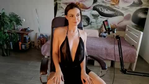 jennycutey online show from June 2026 03:07:01 AM