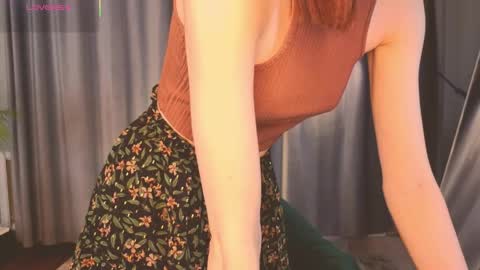 jennyfer_me online show from April 2026 12:28:01 PM