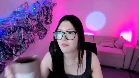 Snapshot of jennygibson chatting on July 2026 07:32:02 AM JENNY online show from July 2026 07:32:02 AM