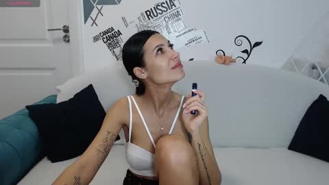 Jenny online show from February 2025 06:42:02 PM