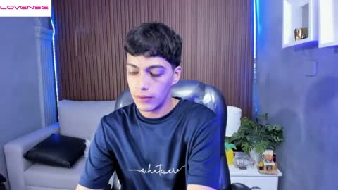 Snapshot of jeremias_1 chatting on May 2026 12:10:01 PM JEREMIAS online show from May 2026 12:10:01 PM