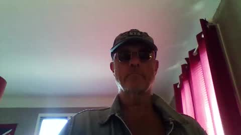 Snapshot of jerflor chatting on April 2026 11:49:01 AM jerflor online show from April 2026 11:49:01 AM