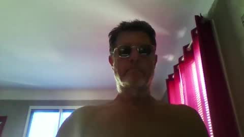 Snapshot of jerflor chatting on May 2026 02:25:01 PM jerflor online show from May 2026 02:25:01 PM