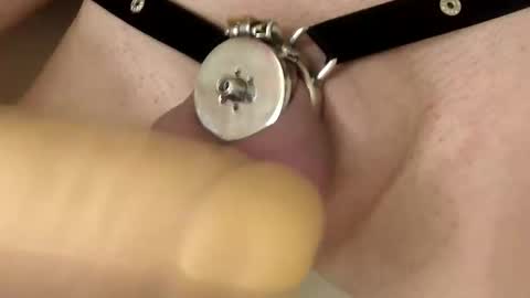 Sissy online show from April 2026 02:40:01 PM