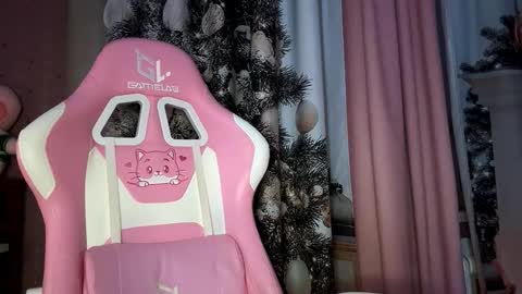 jerrienyhan online show from November 2025 01:44:02 PM