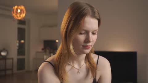 Molly online show from October 2025 04:57:02 PM