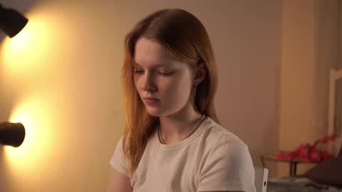 Molly online show from October 2025 03:11:01 PM