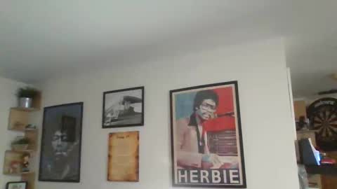 Snapshot of jerseyhammer01 chatting on February 2026 07:19:02 PM Harry online show from February 2026 07:19:02 PM