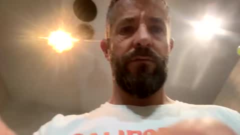 jesaj online show from November 2025 06:57:01 AM