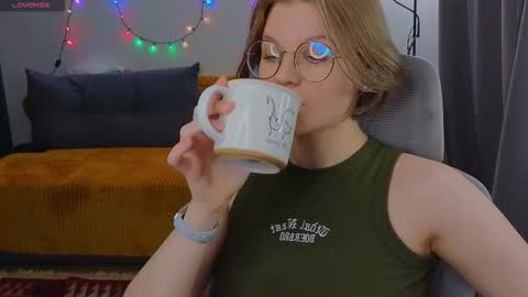  JessieVibes online show from November 2025 01:10:02 PM