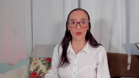 jessica herreraToday I will be your devil and you my victim online show from December 2025 10:28:01 PM