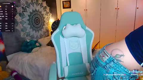 Snapshot of jessebangs chatting on November 2025 09:16:02 PM Jesse online show from November 2025 09:16:02 PM