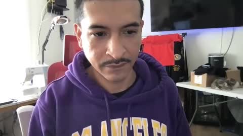 Snapshot of jesselopezcali chatting on January 2025 07:56:02 PM Hungjessy online show from January 2025 07:56:02 PM