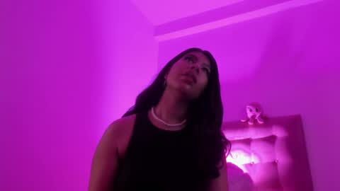 Jess online show from December 2024 06:49:01 PM