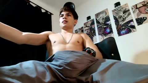 Snapshot of jesshot_bigcock chatting on May 2026 03:14:01 AM jesshot_bigcock online show from May 2026 03:14:01 AM