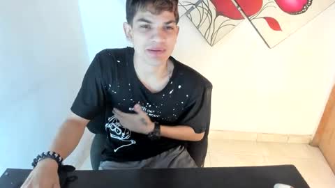 Snapshot of jesshot_bigcock chatting on May 2026 04:41:01 AM jesshot_bigcock online show from May 2026 04:41:01 AM