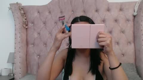 Jessica  online show from September 2025 06:08:02 PM