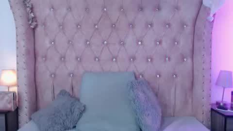 Jessica  online show from February 2026 01:48:02 PM