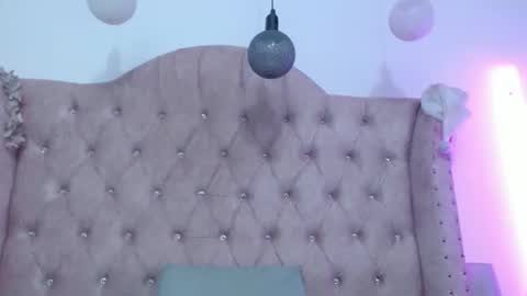 Jessica  online show from March 2026 07:30:02 AM