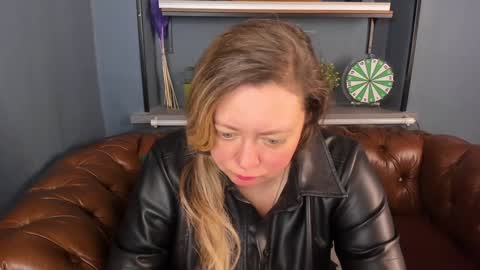 Jessica online show from January 2025 12:41:02 PM